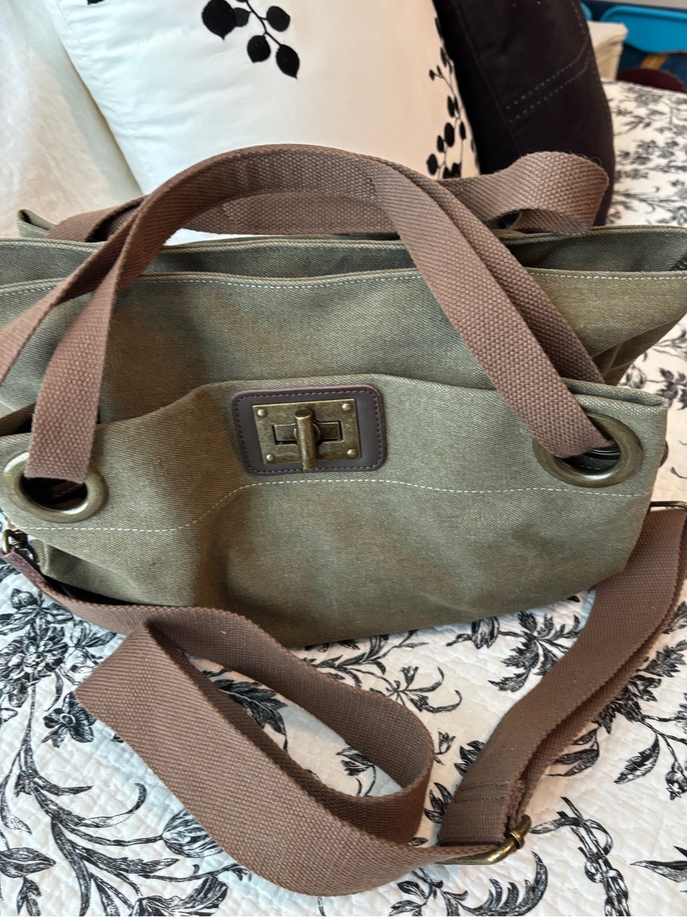 Zede Paris International- Canvas Tote/Shoulder/CB Bag in Olive Green